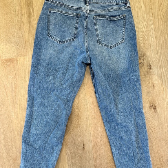 Mom jeans crop, size 13! - Picture 3 of 4